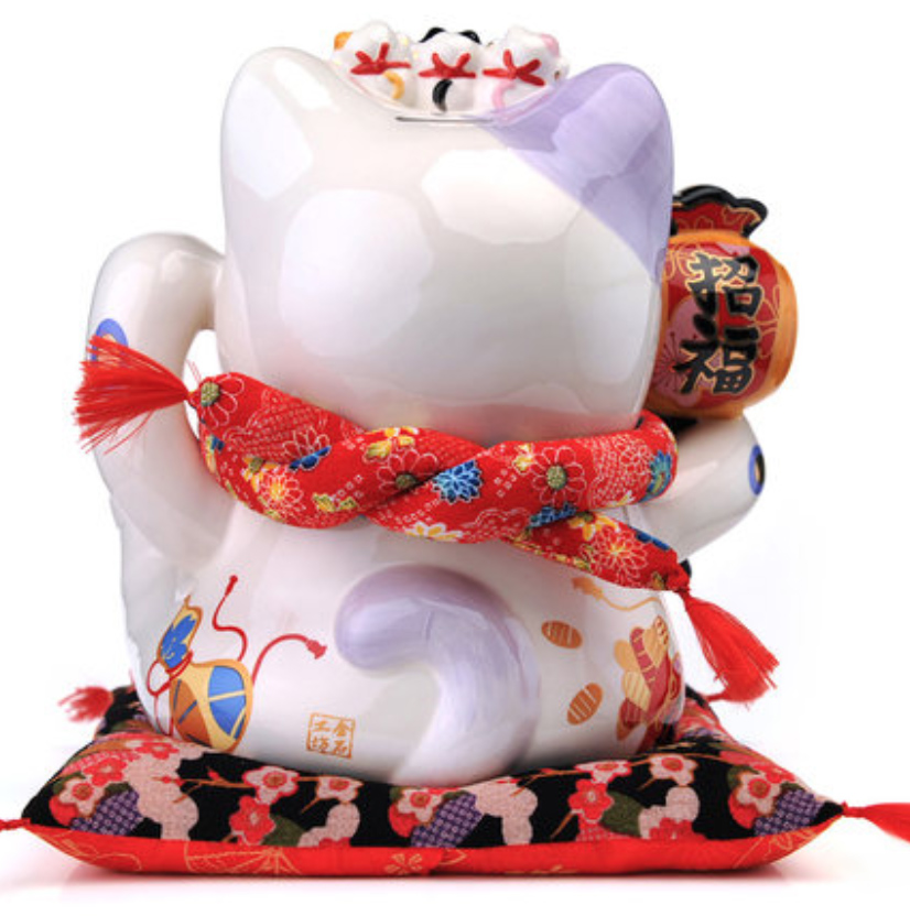 Japanese style Lucky Cat Decoration for indoor