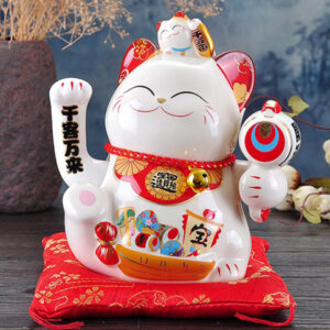 Japanese style Lucky Cat Decoration for indoor
