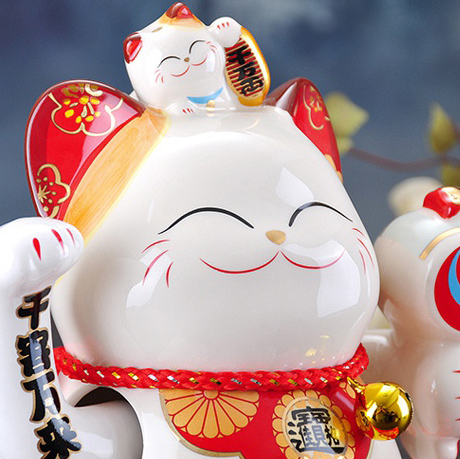 Japanese style Lucky Cat Decoration for indoor