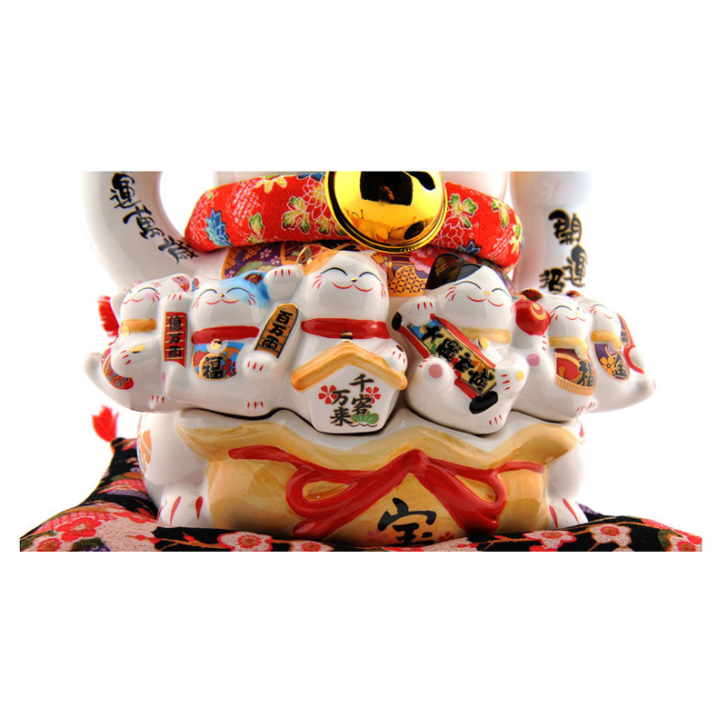 Japanese style Lucky Cat Decoration for indoor