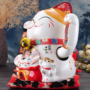 Japanese style Lucky Cat Decoration for indoor