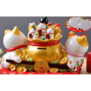 Japanese style Lucky Cat Decoration for indoor