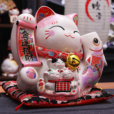 Japanese style Lucky Cat Decoration for indoor