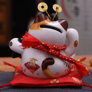 Japanese style Lucky Cat Decoration for indoor