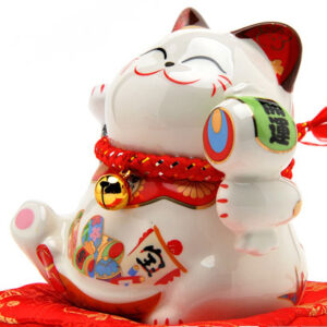 Japanese style Lucky Cat Decoration for indoor