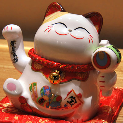 Japanese style Lucky Cat Decoration for indoor