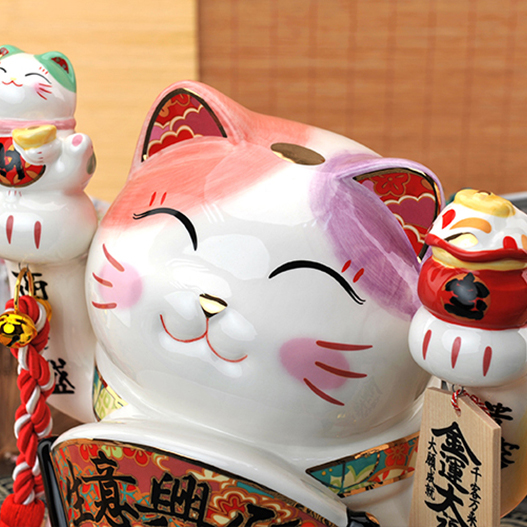 Japanese style Lucky Cat Decoration for indoor