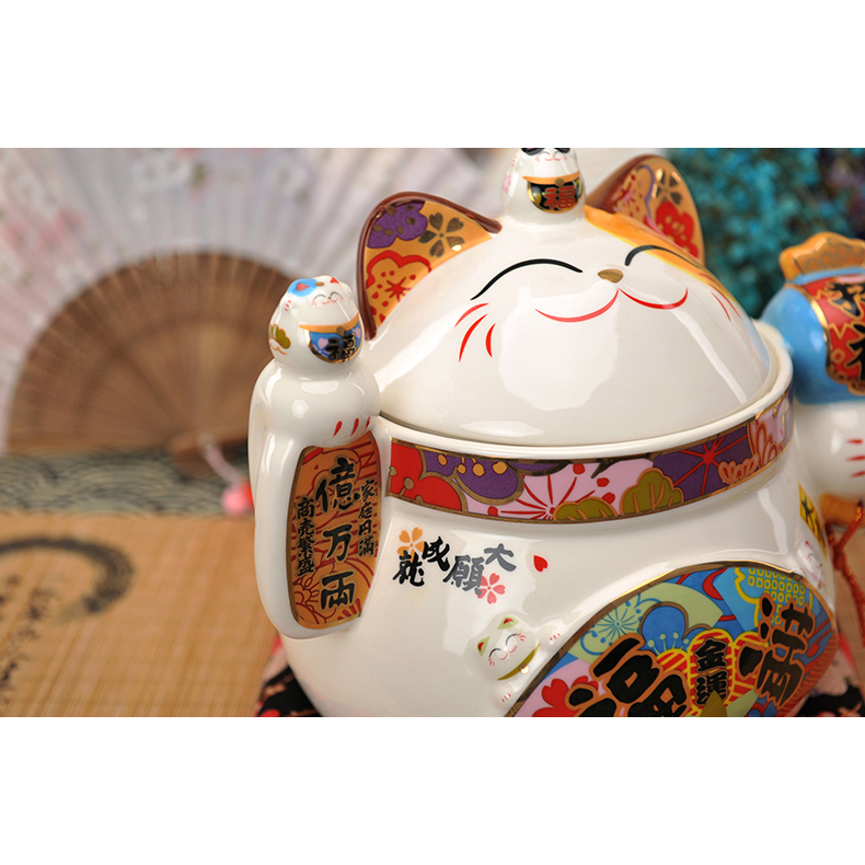 Japanese style Lucky Cat Decoration for indoor
