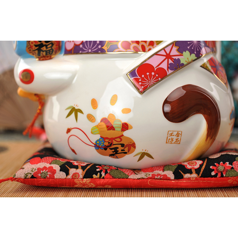 Japanese style Lucky Cat Decoration for indoor