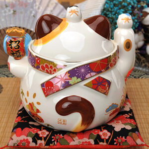 Japanese style Lucky Cat Decoration for indoor