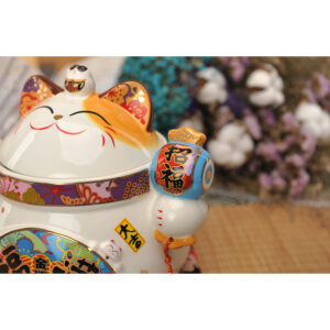 Japanese style Lucky Cat Decoration for indoor