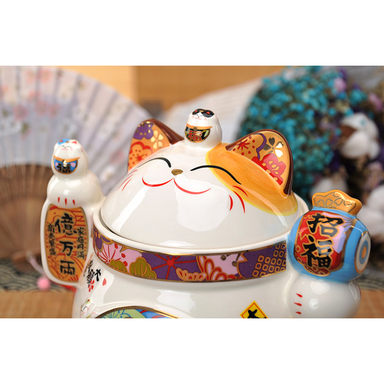Japanese style Lucky Cat Decoration for indoor