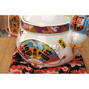 Japanese style Lucky Cat Decoration for indoor