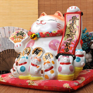 Japanese style Lucky Cat Decoration for indoor
