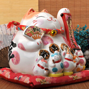 Japanese style Lucky Cat Decoration for indoor