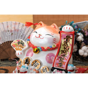 Japanese style Lucky Cat Decoration for indoor