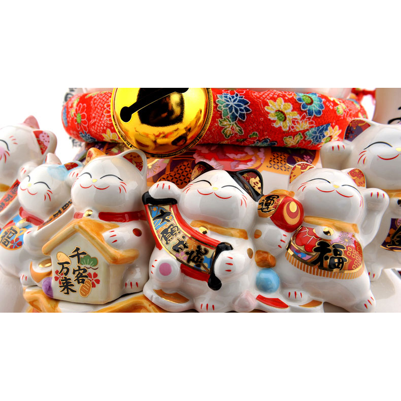 Japanese style Lucky Cat Decoration for indoor