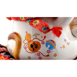 Japanese style Lucky Cat Decoration for indoor