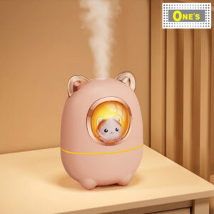 Display of Desktop Cartoon Space Cat USB Portable Humidifier, pink. With colorful decorative light.