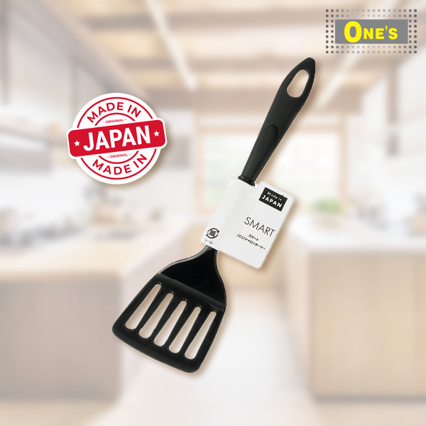 日本製 SMART 炒菜鏟 お玉 Ladle. Made in Japan, black in color. Made of plastic.